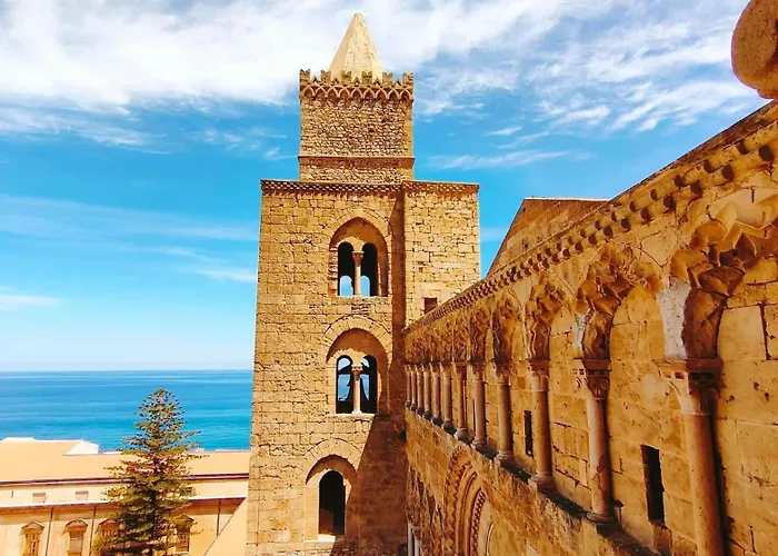 November House Cefalu